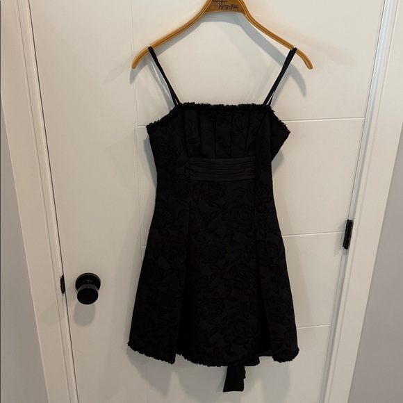BCBGMaxAzria Black Textured Spaghetti Strap Dress size 4 - Picture 4 of 8